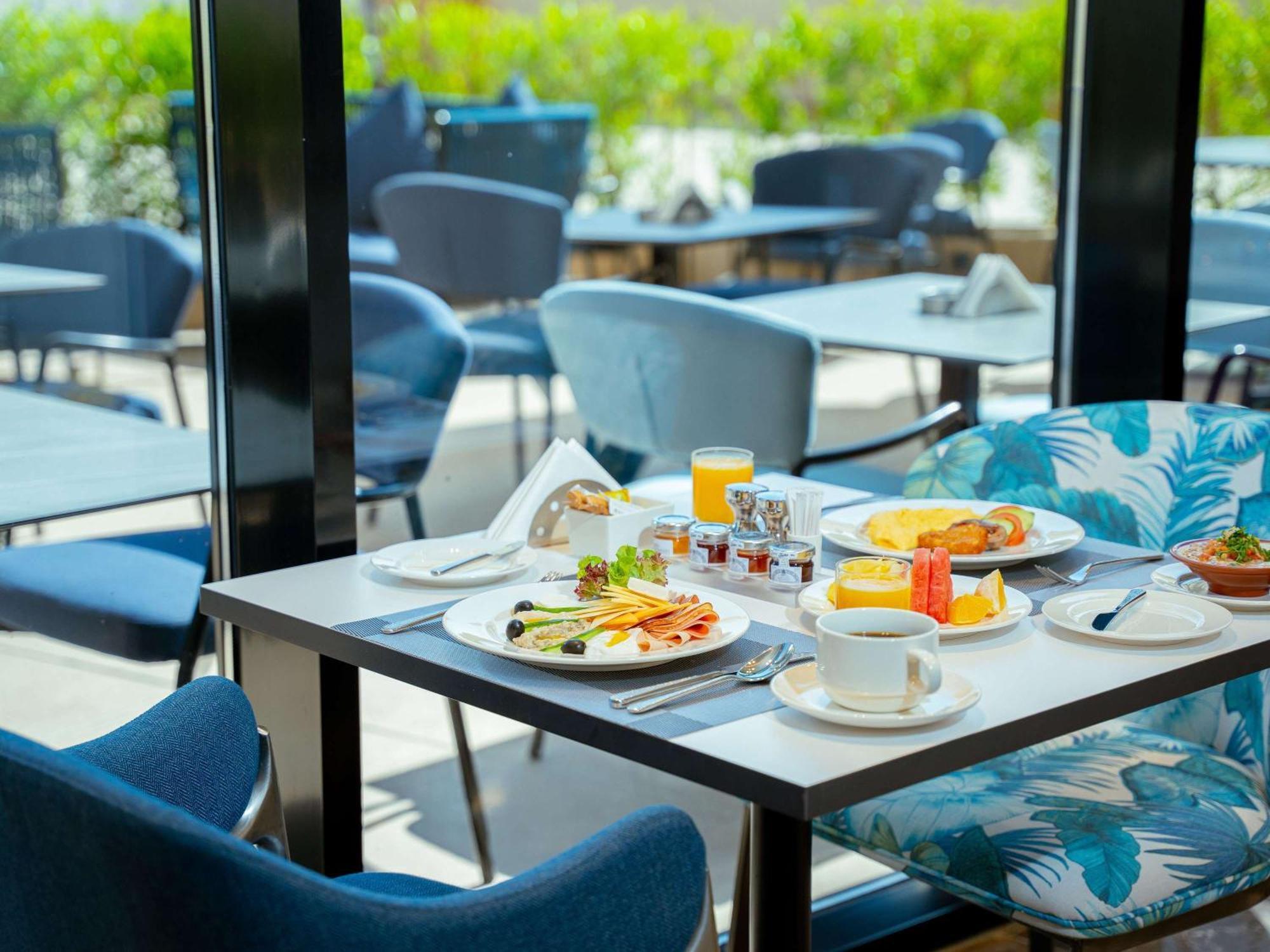 Mercure Riyadh Al Anoud Exteriér fotografie